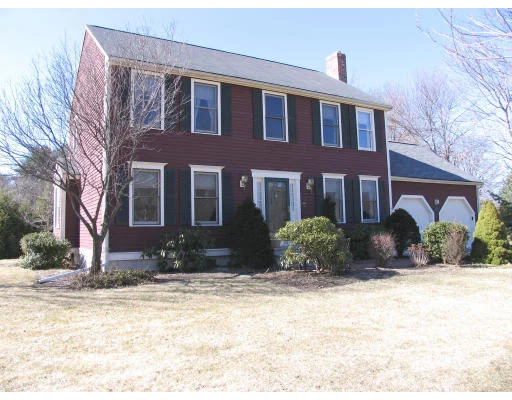 Unit for sale at 17 Amy's Way, Franklin, MA 02038