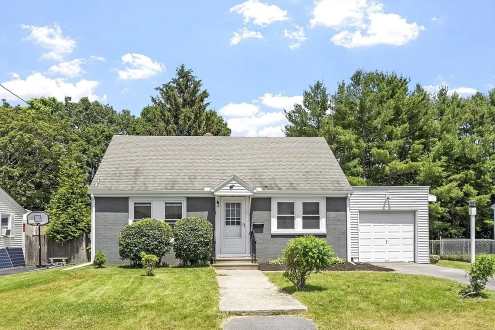 Unit for sale at 47 Hillside Ave, Webster, MA 01570