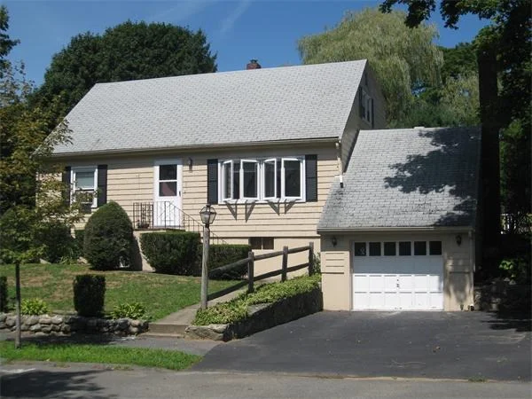 Unit for sale at 3 Grandview Rd, Danvers, MA 01923