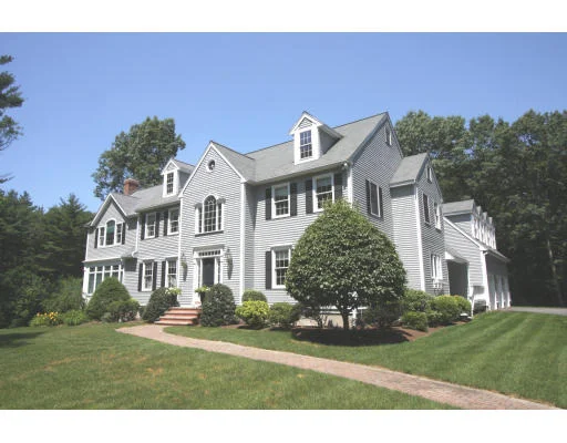Unit for sale at 256 Caterina Hts, Concord, MA 01742