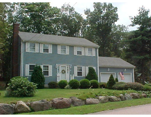 Unit for sale at 31 Ideshill Ln, Attleboro, MA 02703