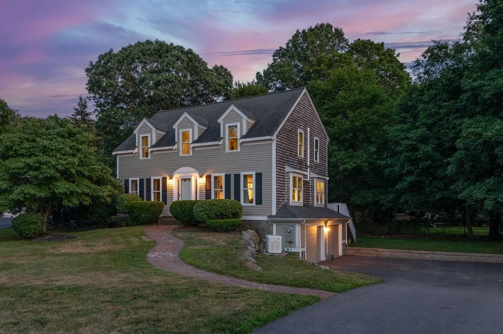 Unit for sale at 47 Alewife Lane, Weymouth, MA 02189
