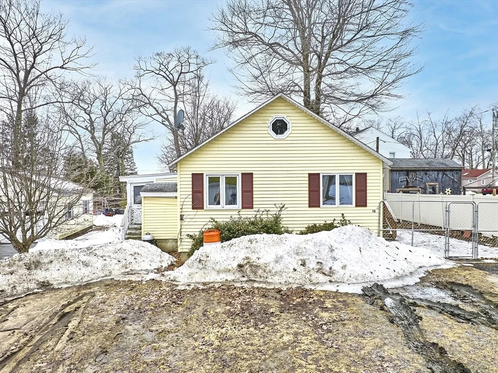 Unit for sale at 10 Pine Ave, Ashburnham, MA 01430