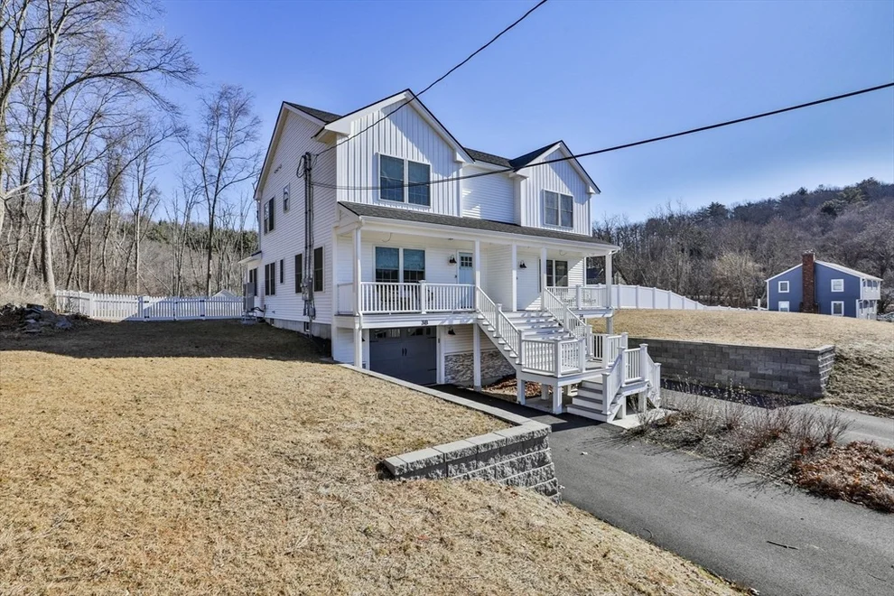 Unit for sale at 3 Farm Ln, West Newbury, MA 01985