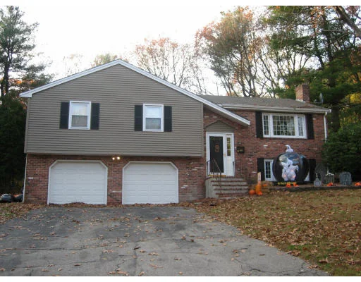 Unit for sale at 17 Franklin St, Medway, MA 02053