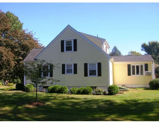 Unit for sale at 355 Village Street, Medway, MA 02053