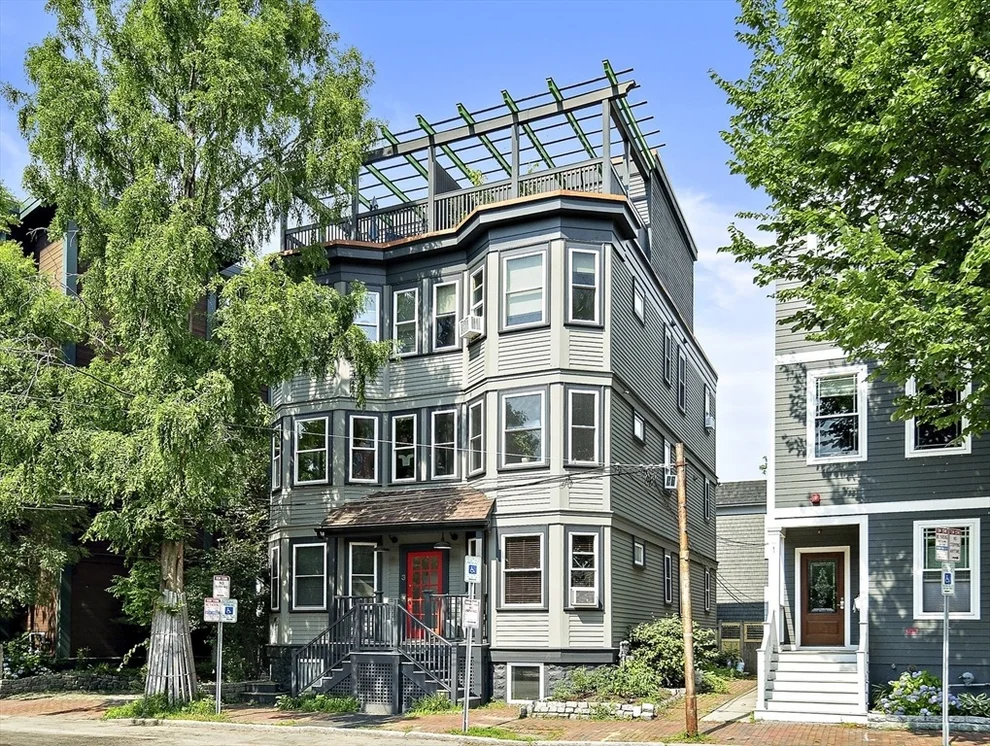 Unit for sale at 3 Blackstone Street, Cambridge, MA 02139