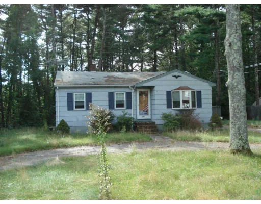 Unit for sale at 276 Pembroke St, Kingston, MA 02364