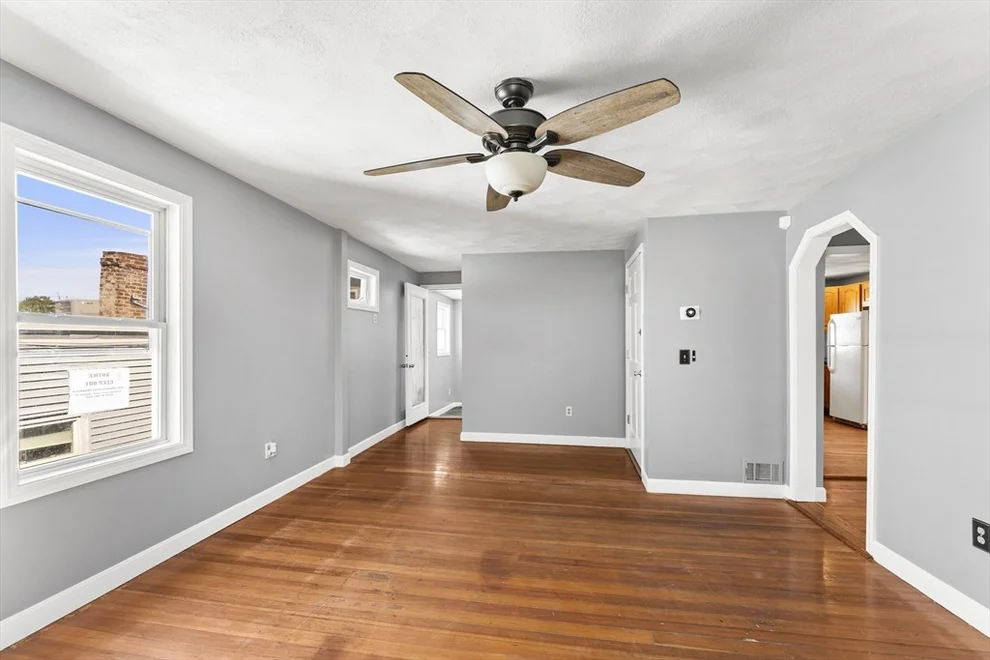 Unit for sale at 211 Burrill St, Swampscott, MA 01907