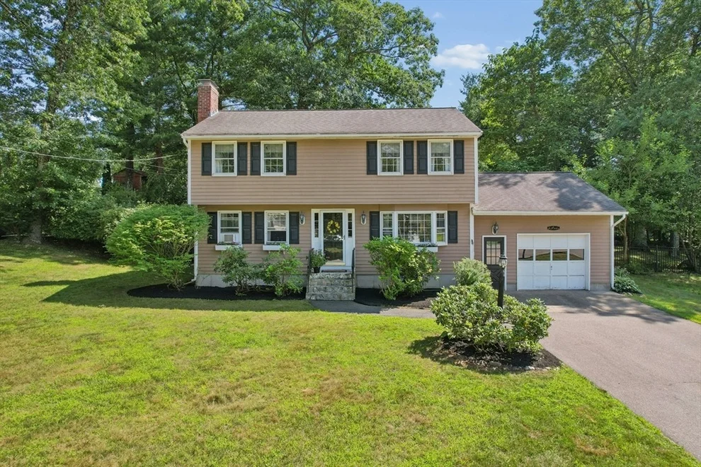 Unit for sale at 4 Powerline Dr, Grafton, MA 01519