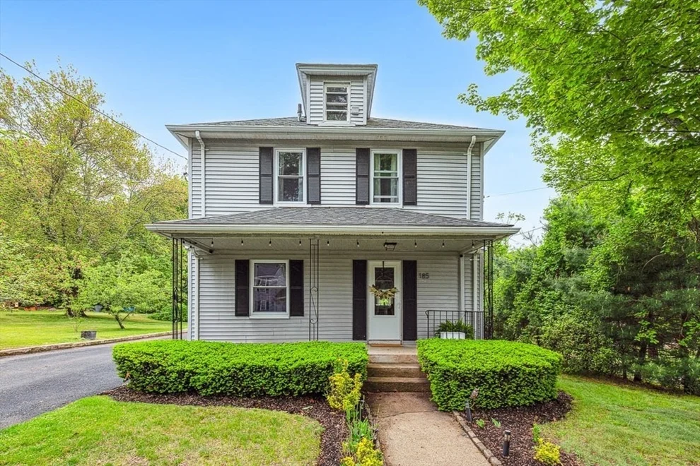 Unit for sale at 185 Wachusett St, Franklin, MA 02038