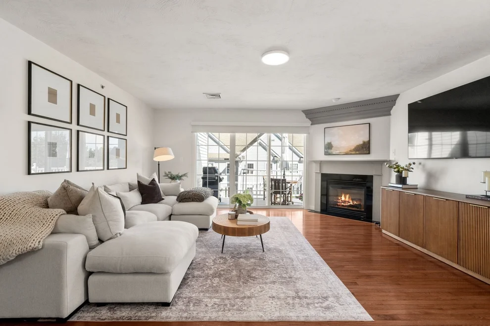 Unit for sale at 404 Tamarack Lane, Abington, MA 02351