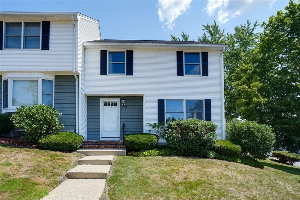 Unit for sale at 13 Brandee Ln, Methuen, MA 01844