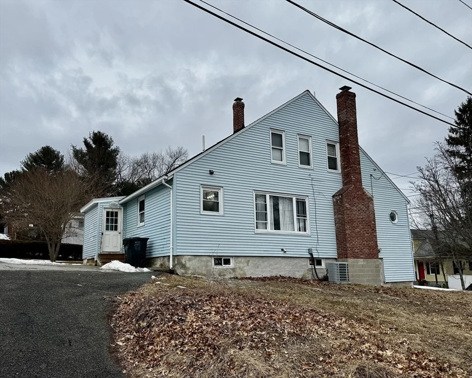Unit for sale at 136 Homefield Ave, Dracut, MA 01826