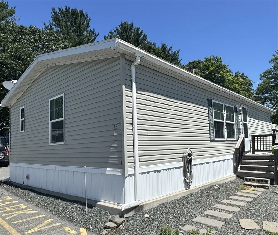 Unit for sale at 41 Pine St, Peabody, MA 01960