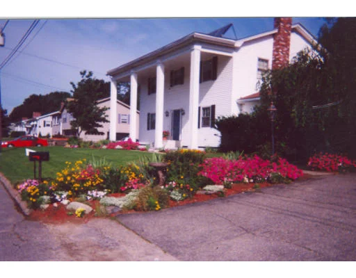 Unit for sale at 17 Stephen Drive, Webster, MA 01570