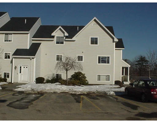 Unit for sale at 100 Merrimack Ave, Dracut, MA 01826