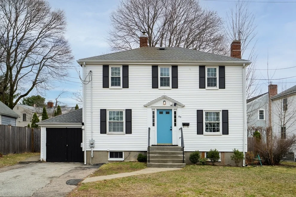 Unit for sale at 88 Walnut Park, Newton, MA 02458