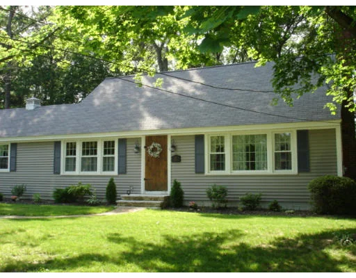 Unit for sale at 13 Ridgewood Dr, Auburn, MA 01501