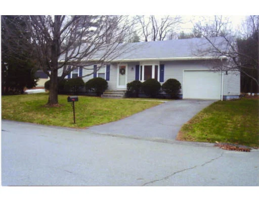 Unit for sale at 106 Chapman Park, Gardner, MA 01440