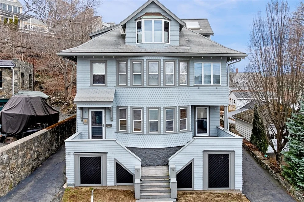 Unit for sale at 3 Cedar Hill Ter, Swampscott, MA 01907