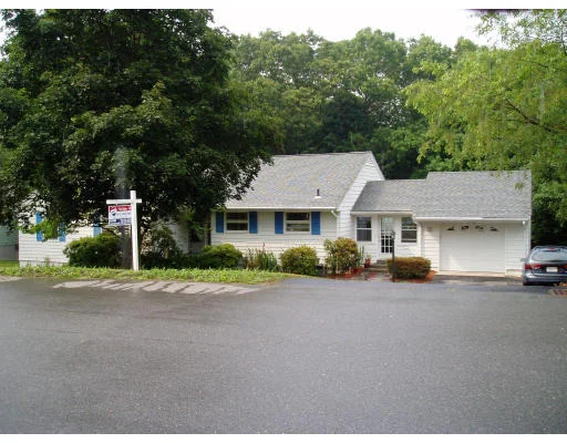 Unit for sale at 15 Mayhew Rd, Attleboro, MA 02703