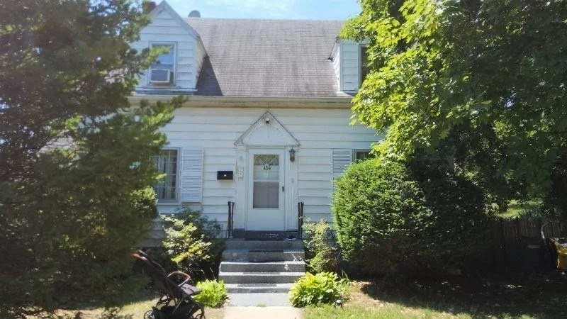 Unit for sale at 404 Homer St, Newton, MA 02459