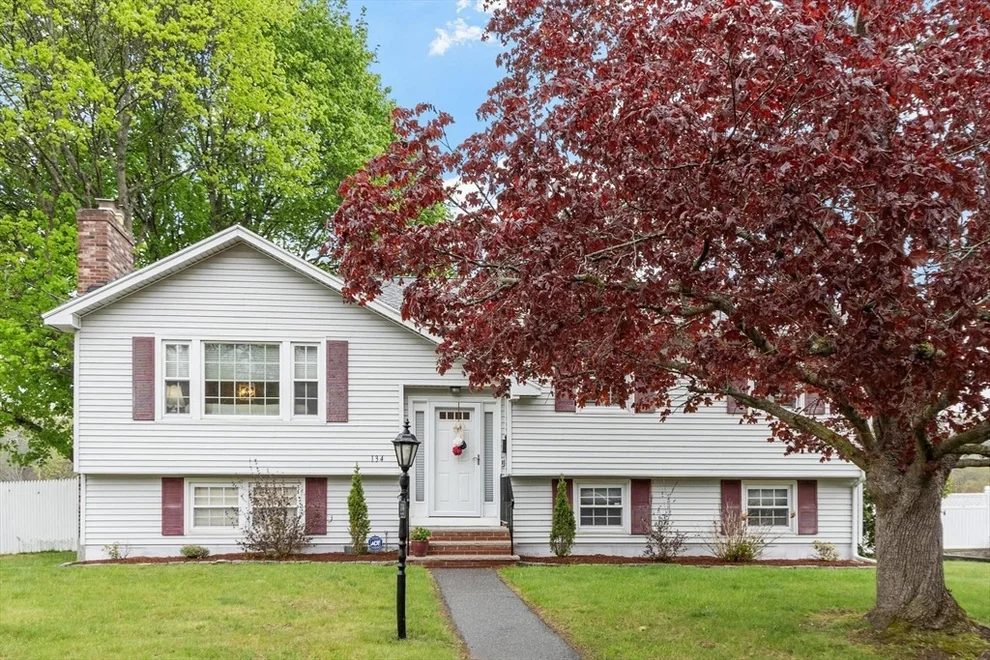 Unit for sale at 134 River Rd, Lowell, MA 01852