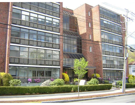 Unit for sale at 40 Greenleaf, Quincy, MA 02169