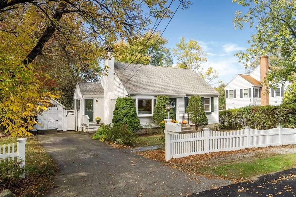 Unit for sale at 51 Hawthorn St, Westwood, MA 02090