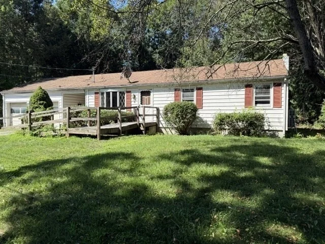 Unit for sale at 6 Holly St, Oxford, MA 01540