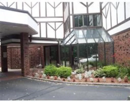 Unit for sale at 9 Broadway, Saugus, MA 01906