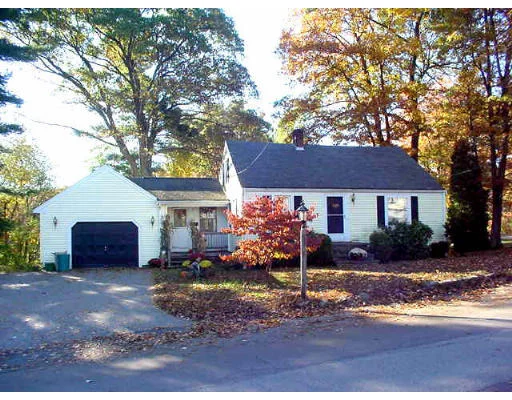 Unit for sale at 401 Plain St, Braintree, MA 02184