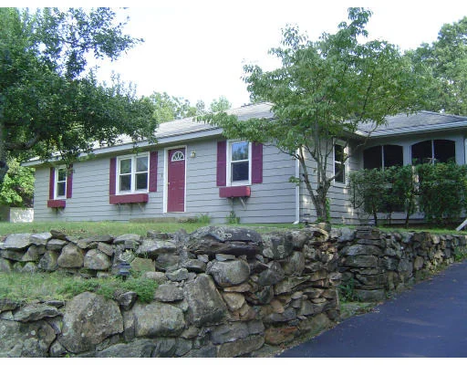 Unit for sale at 15 Henry St, Uxbridge, MA 01569