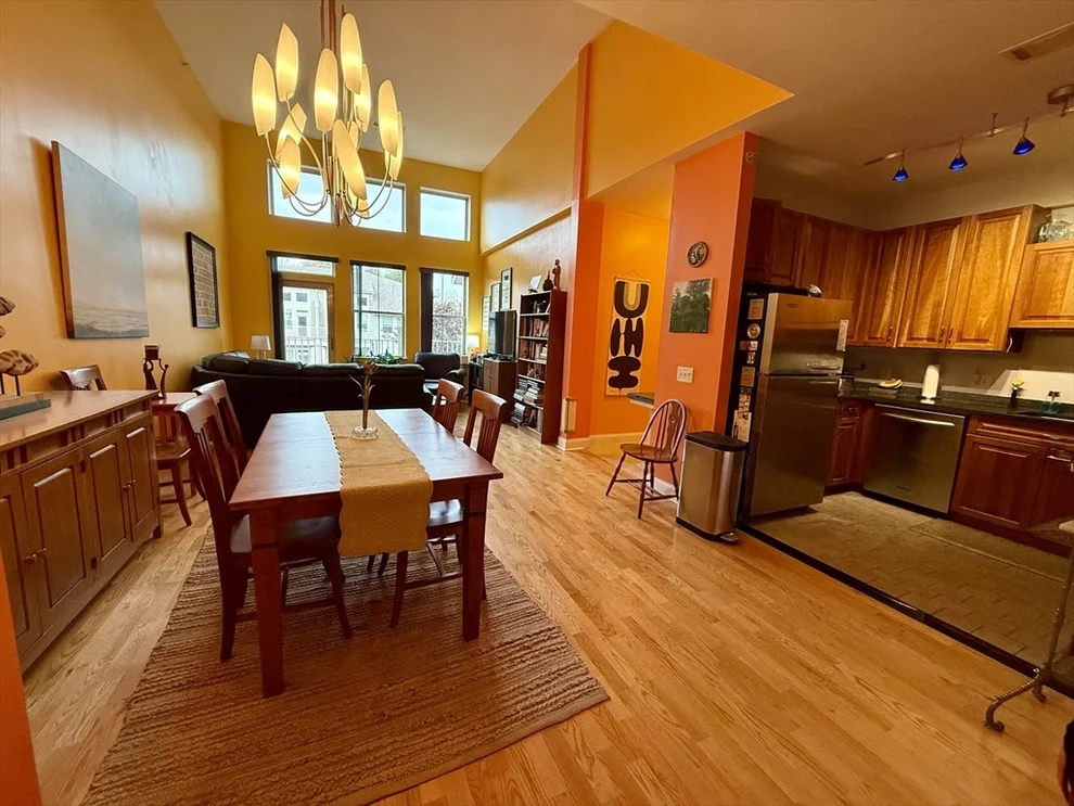 Unit for sale at 2 Harvest Dr, North Andover, MA 01845