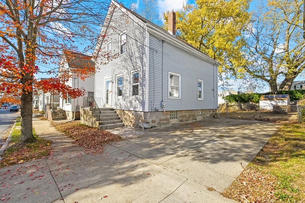 Unit for sale at 135 Sycamore St, New Bedford, MA 02740