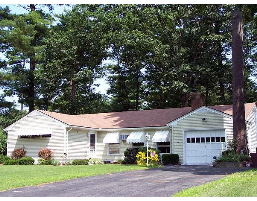 Unit for sale at 72 Druid Hill Rd, Springfield, MA 01129