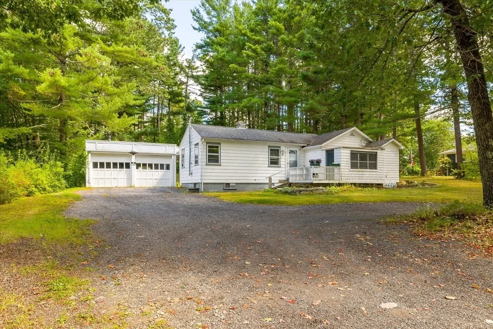 Unit for sale at 22 Donnelly Rd, Spencer, MA 01562
