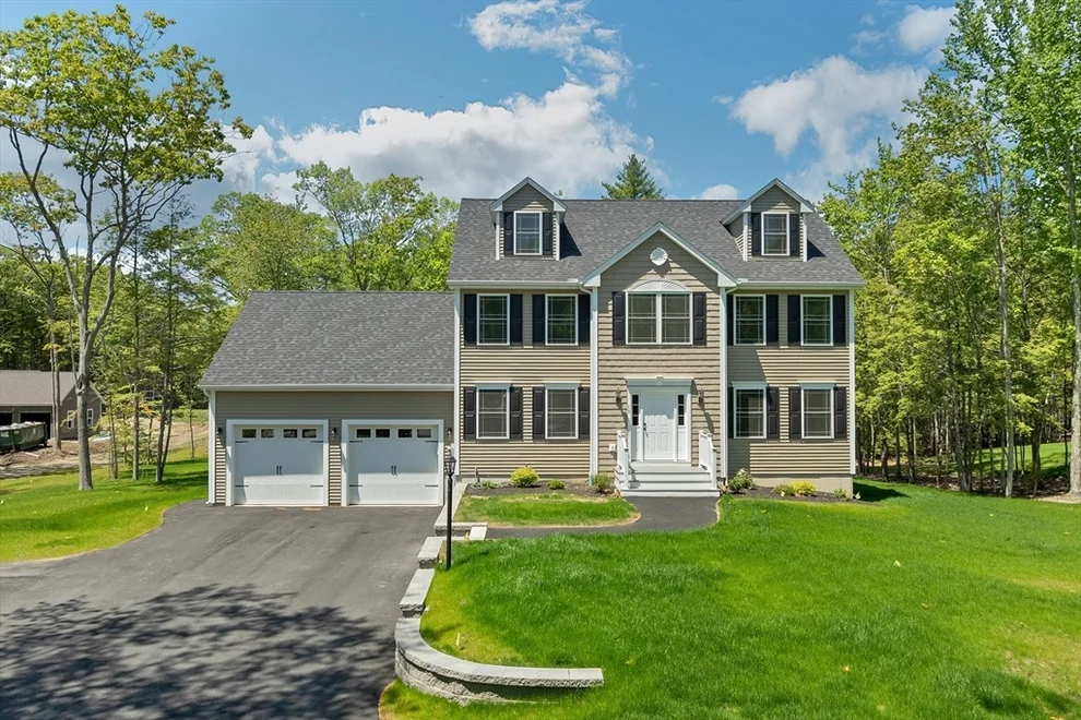 Unit for sale at 15 Bald Hill Rd, Raymond, NH 03077