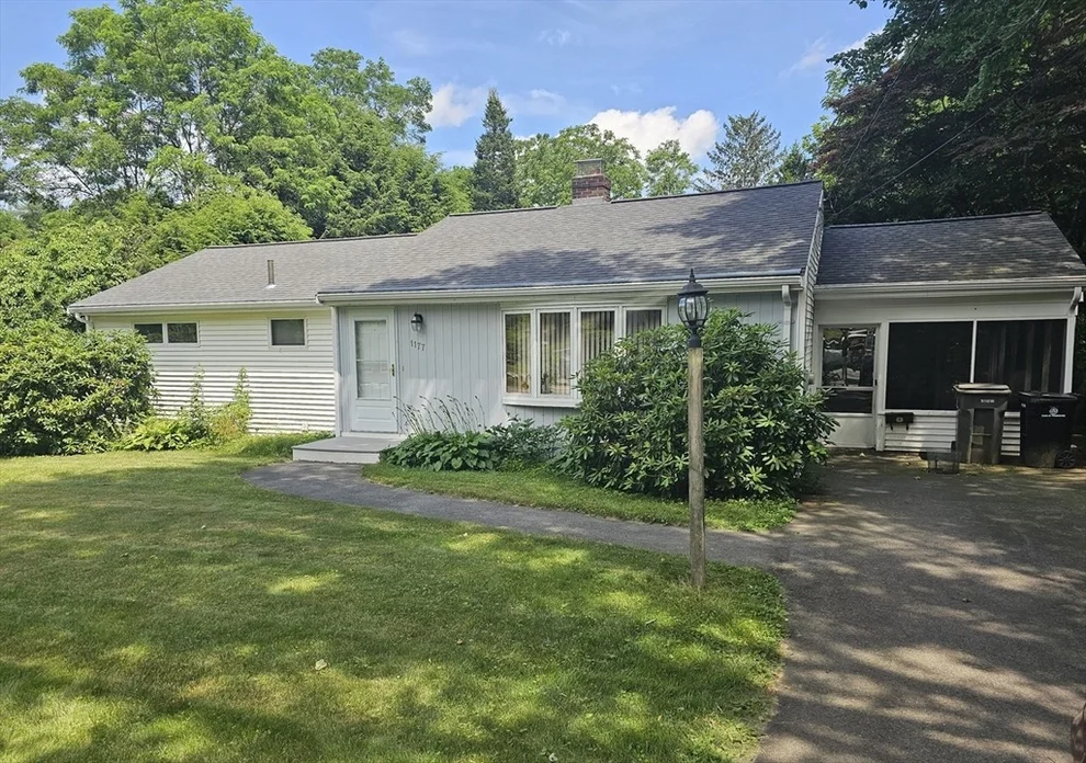 Unit for sale at 1177 Edgell Rd, Framingham, MA 01701