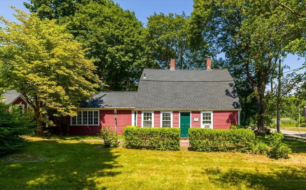 Unit for sale at 39 Worcester St, Grafton, MA 01519