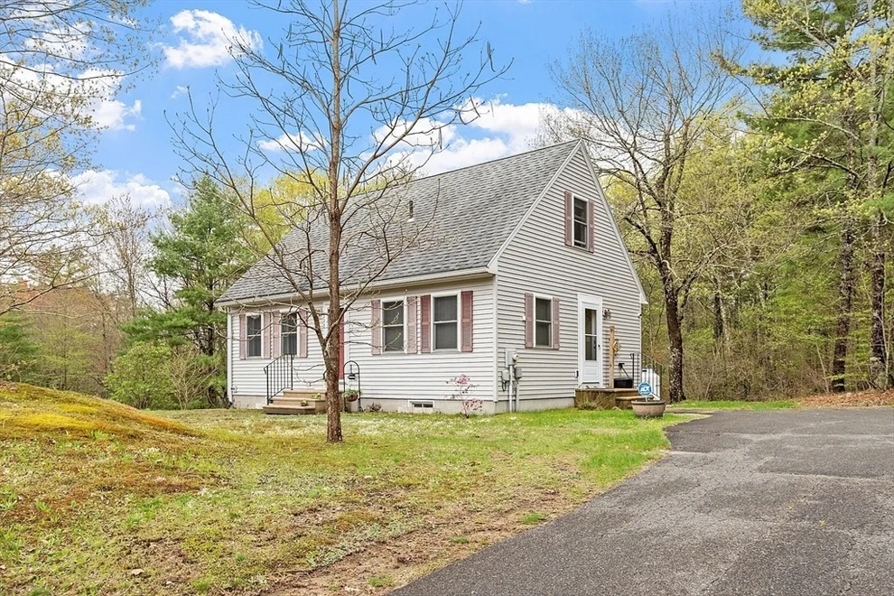 Unit for sale at 113 Drew Blvd, Orange, MA 01364