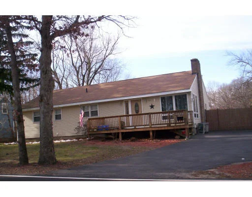 Unit for sale at 42 Thacher St, Attleboro, MA 02703