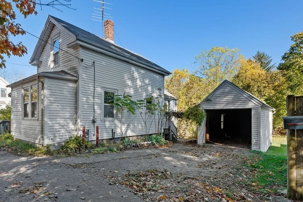 Unit for sale at 1 Pond Pl, Franklin, MA 02038