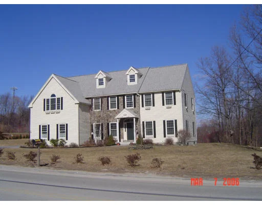 Unit for sale at 9 Bancroft Street, Auburn, MA 01501