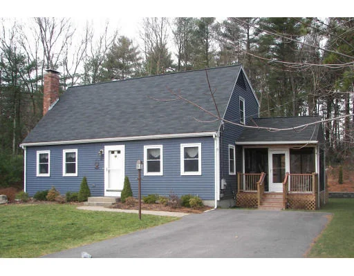 Unit for sale at 10 Dianne Cir, Franklin, MA 02038