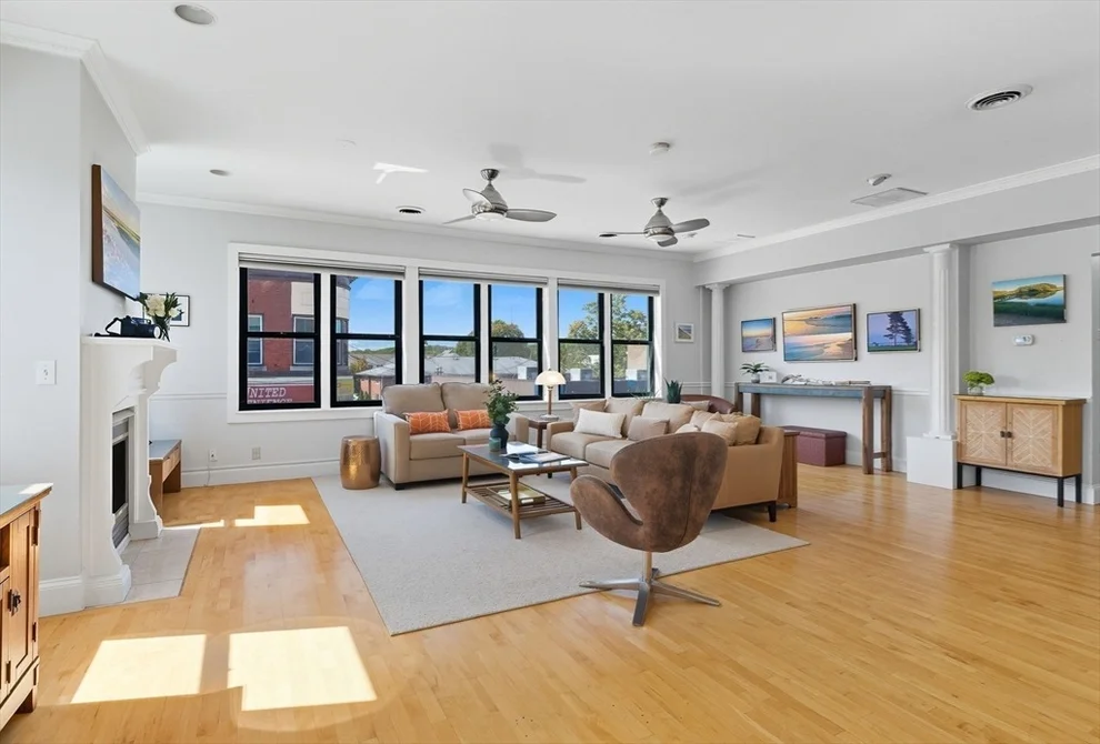 Unit for sale at 6 Cushing St, Waltham, MA 02453
