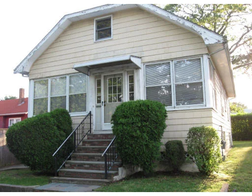 Unit for sale at 232 Chestnut St, Fall River, MA 02720