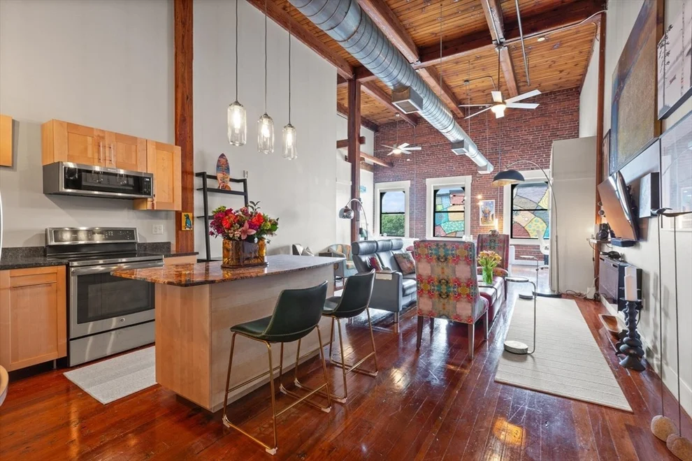 Unit for sale at 49 Munroe St, Lynn, MA 01901