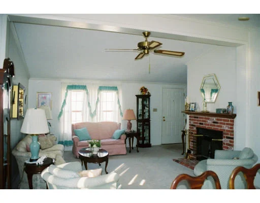 Unit for sale at 16 Leisurewoods Dr., Rockland, MA 02351